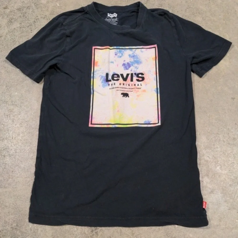 Levis Boys Black Graphic T-Shirt Size L 12-13 Tie Dye Logo Bear The Original Tee